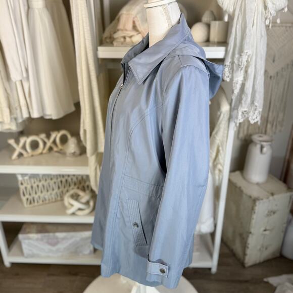 Breckenridge women’s sz. Large soft blue light weight jacket, long line #3743 - Picture 2 of 8